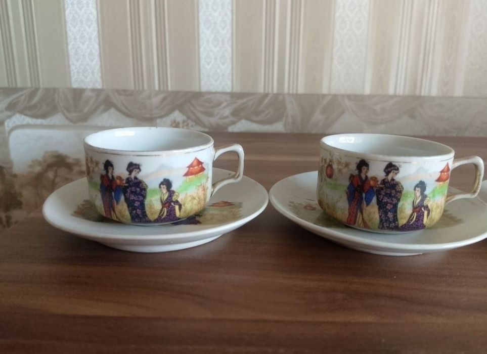 Японски сервизи за кафе и чай.