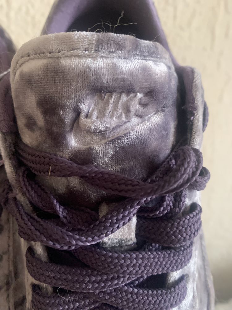 Дамски кецове Nike