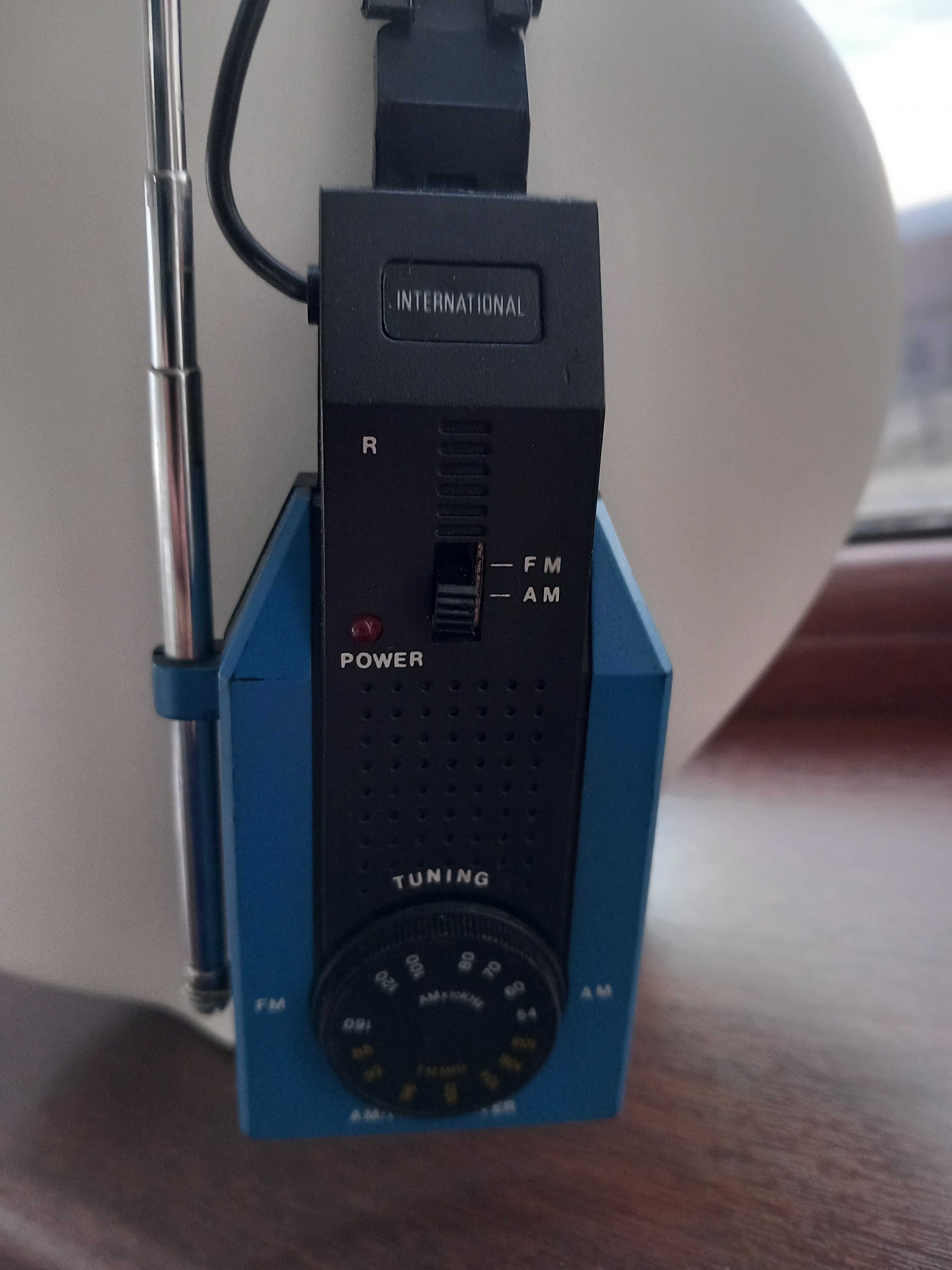 Walkman Saba Cu Radio,Si Casti Cu Radio Incorporat.Anii ''90