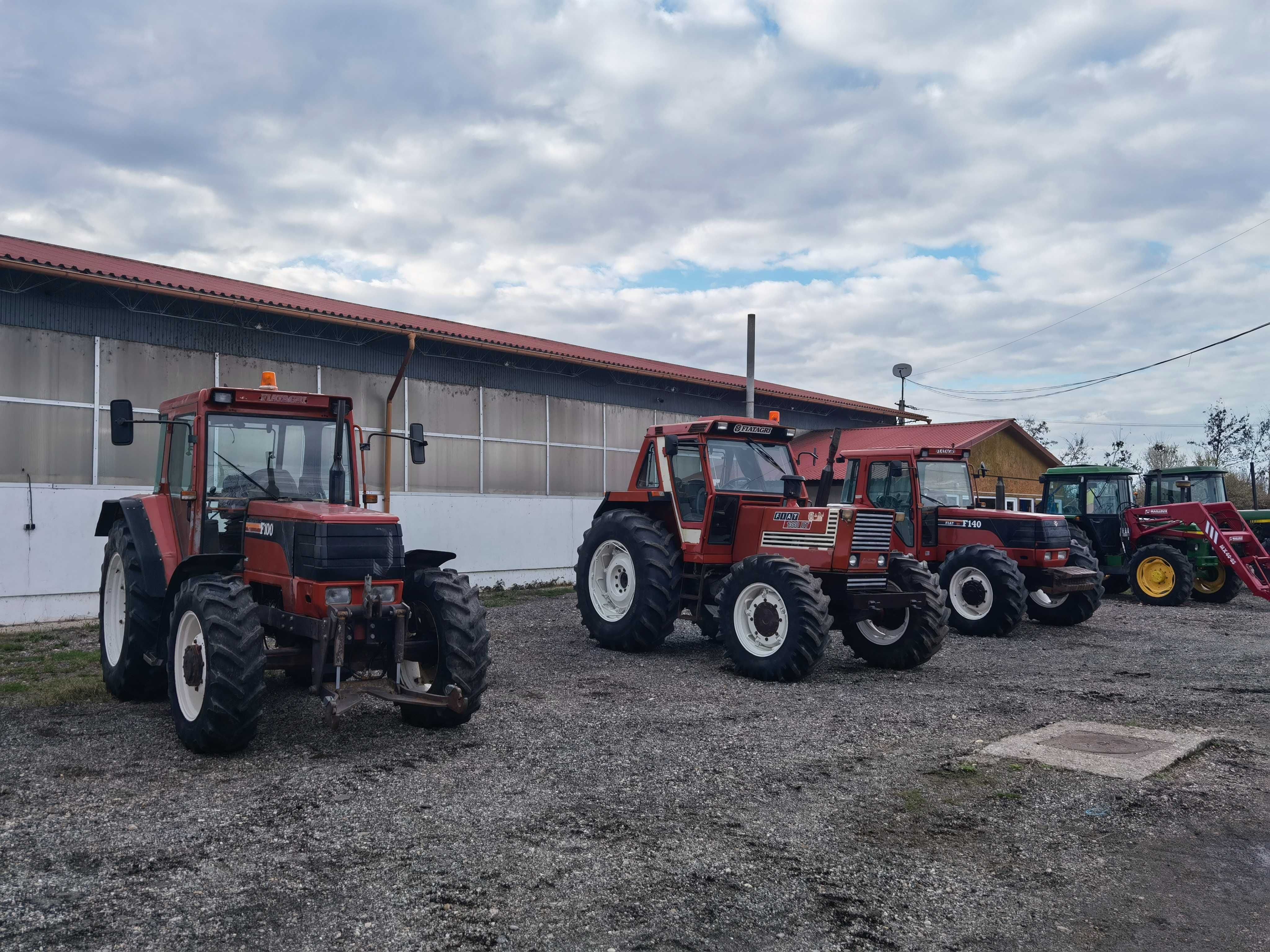 Tractor Fiat F100 cu tiranti frontali