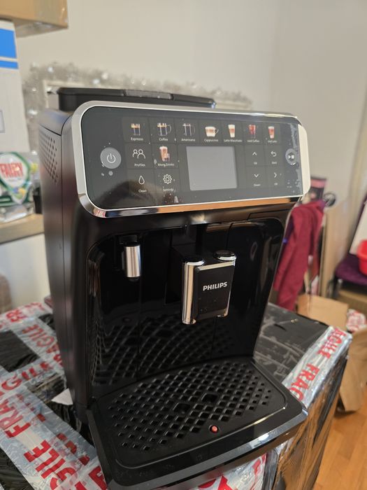 Espressor Philips seria 5500 Ep 5541.50 negru