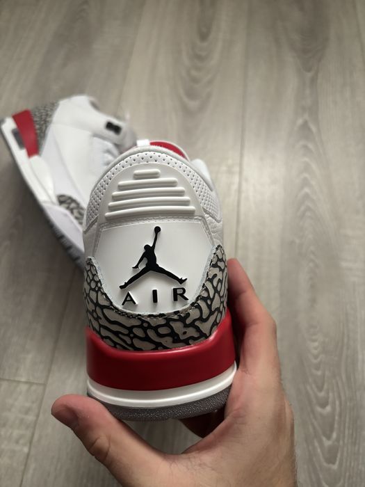 Jordan 3 Fire Red