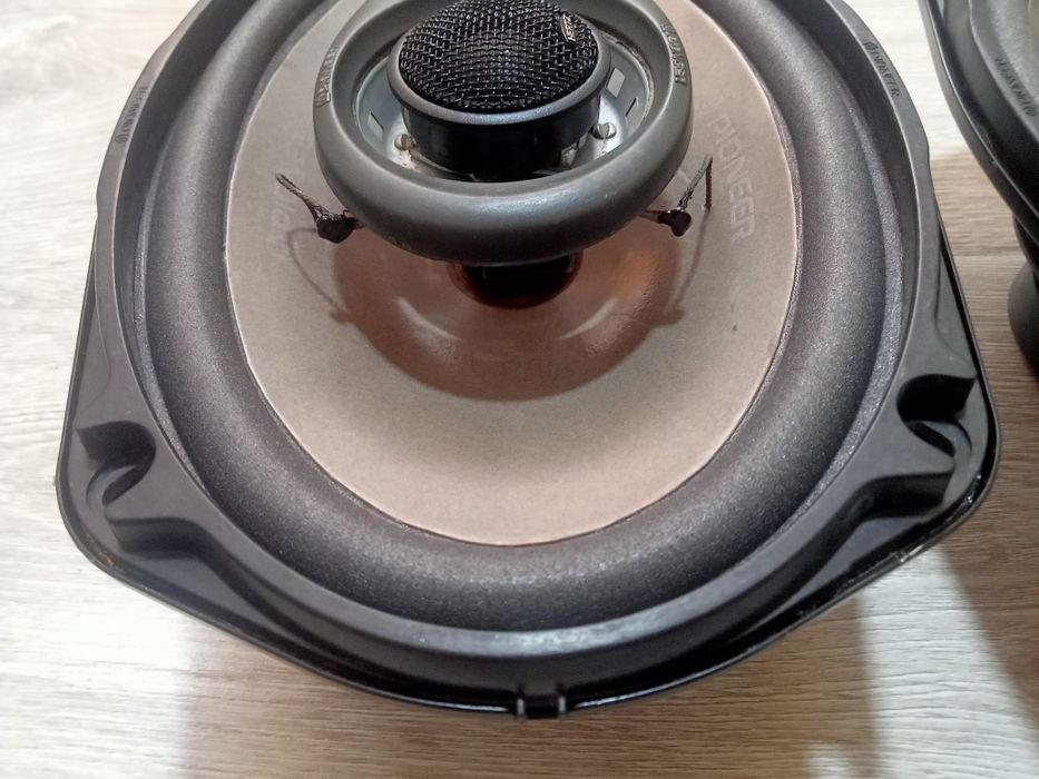 Продам original Pioneer в хорошем состоянии.