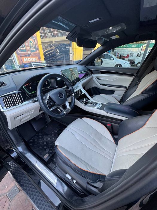 BYD  Song plus flagship