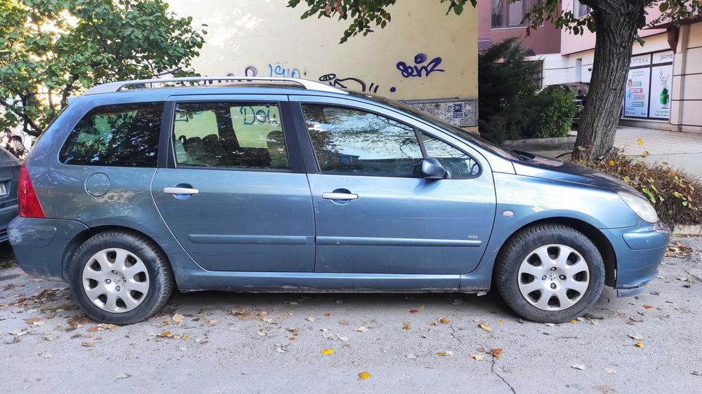 Продавам автомобил Peugeot 307