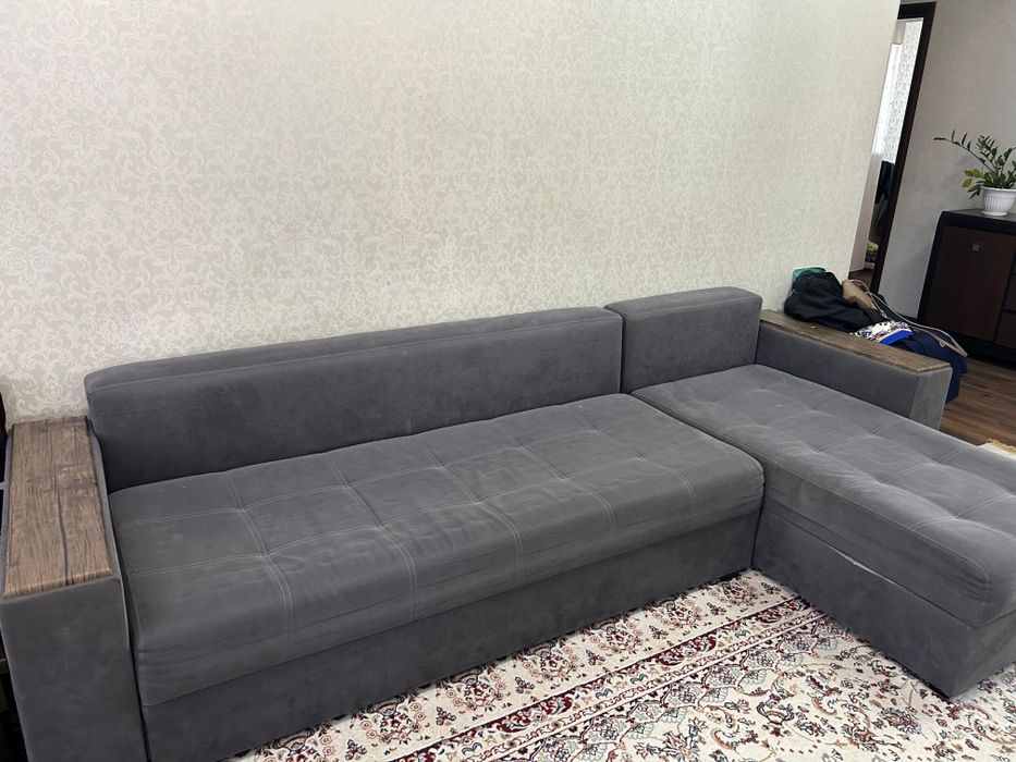 Продаётся угловой диван в отличном состоянии
Цена: … (укажите)
Город: