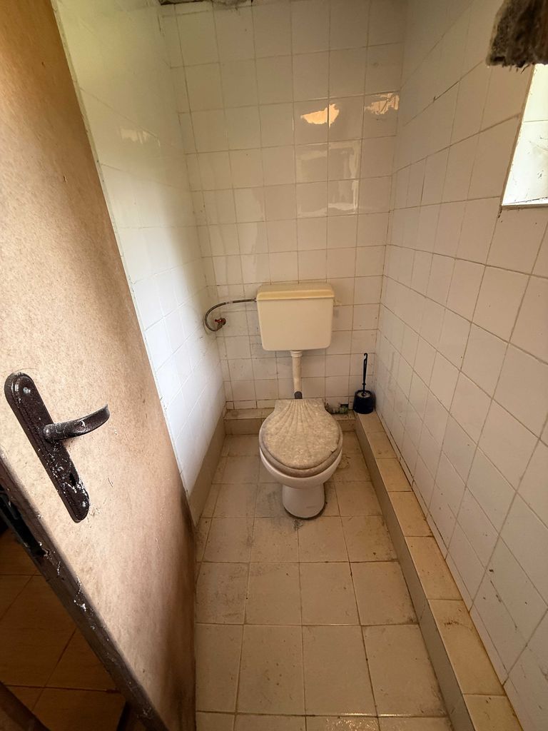 Продава се Къща в Брегово - 181 кв.м за 111 €/кв.м - Снимка #14