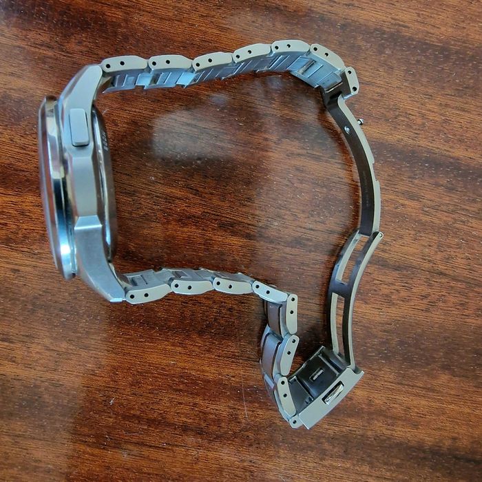 Мъжки часовник Casio Oceanus OCW-G2000-1AJF GPS,Bluetooth,Sapphire.