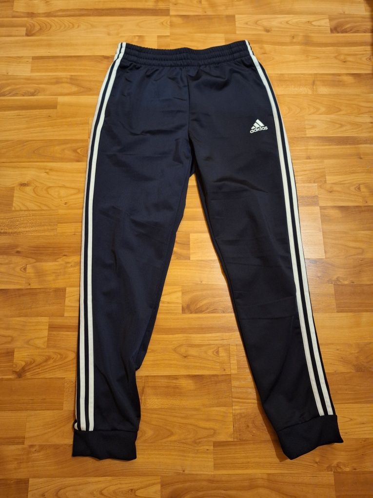 Hanorac si pantaloni adidas