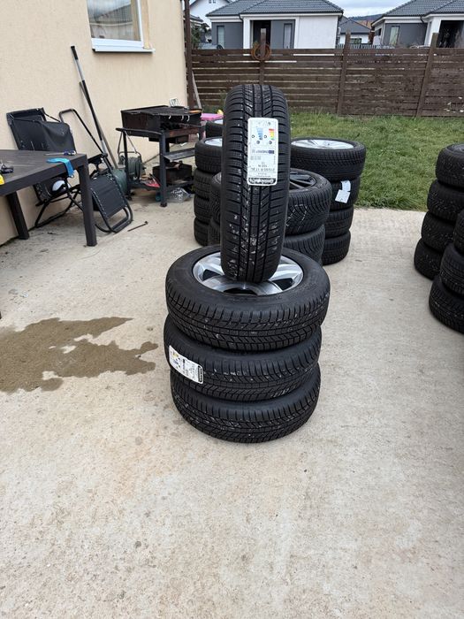 Set jante și cauciucuri iarnă noi 215/65 R17 Continental