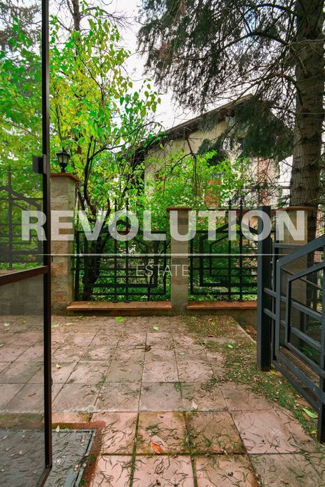 Двустаен апартамент в кв. Бояна