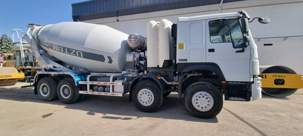 Автобетоносмеситель HOWO SINOTRUK