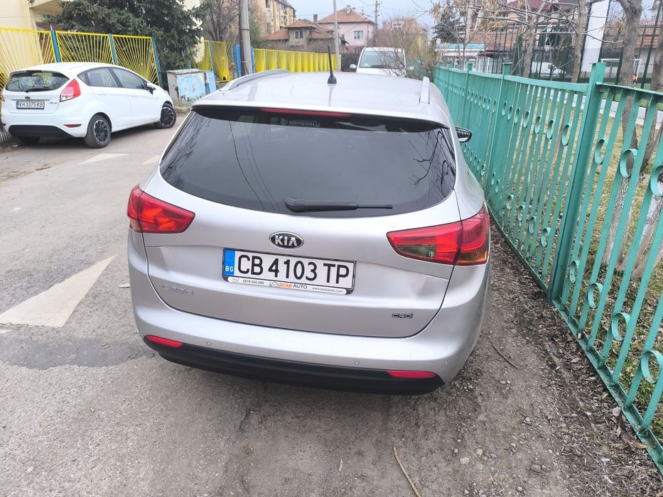 Продавам Kia ceed sw 1.6crdi