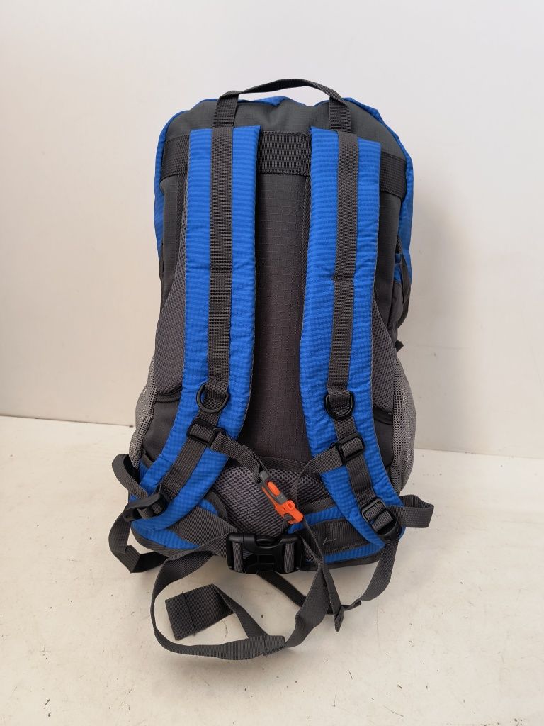 Раница 35 L / безплатна доставка/