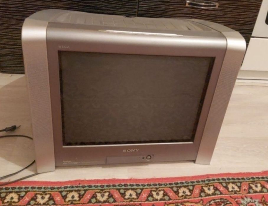 Продам телевизор