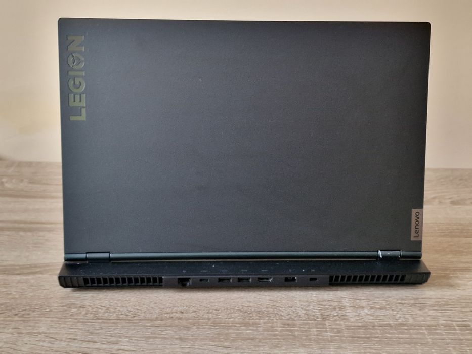 Lenovo Legion 5 R5 4600H/GTX 1650/16GB RAM/512GB SSD