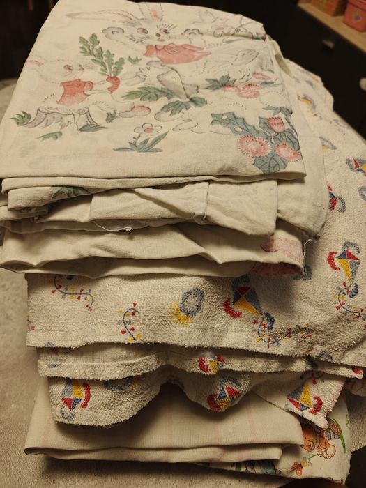 Отдам детские простынки