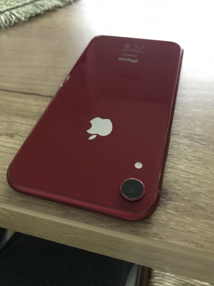 iPhone Xr  Product red *64GB * Liber retea *Total functional