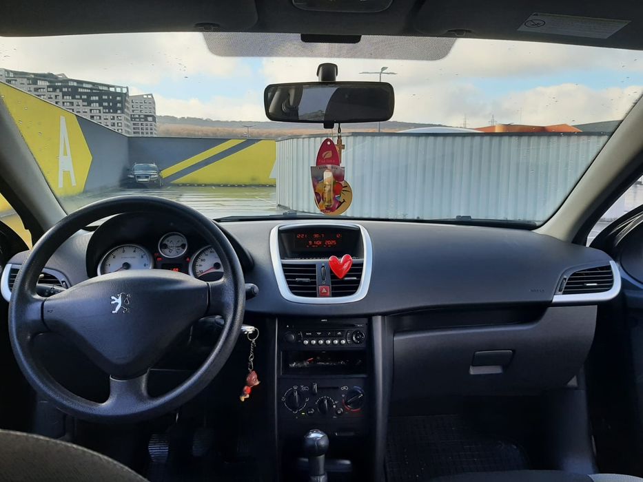 Peugeot 207 1,4 benzina  2008