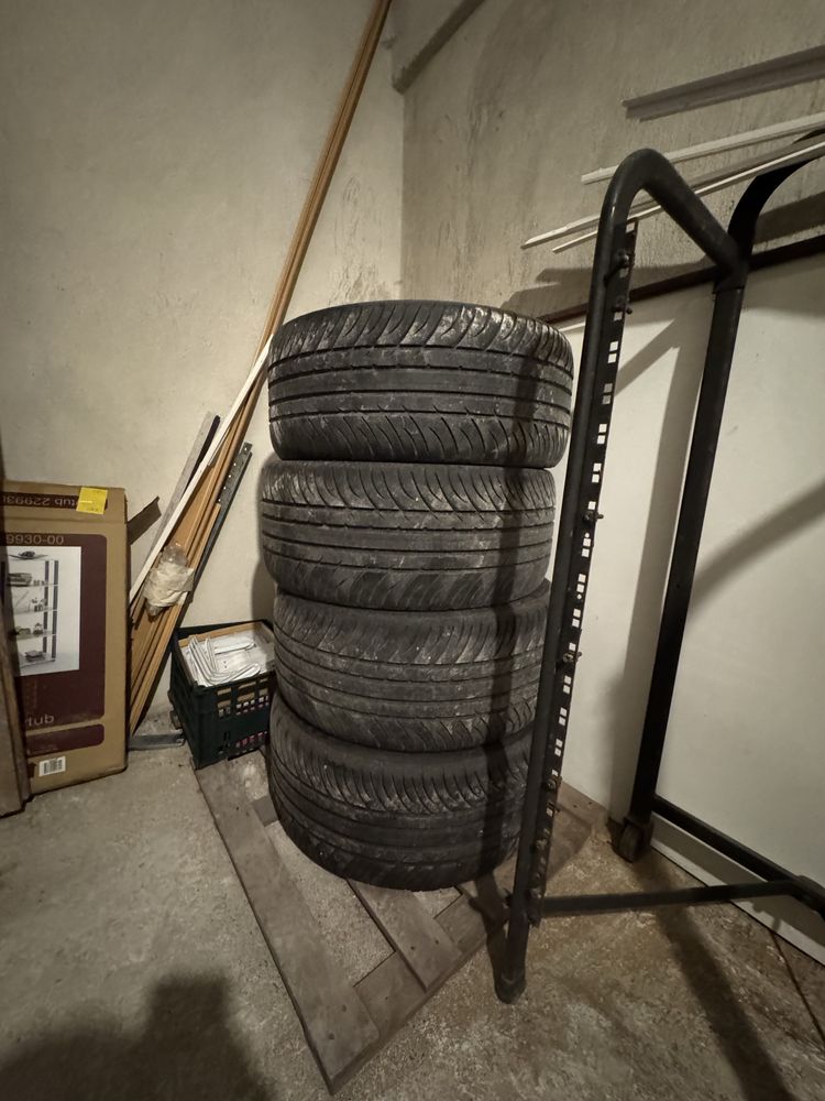 летни гуми с Летни гуми с джанти 255/45ZP17 KUMHO за Mercedes