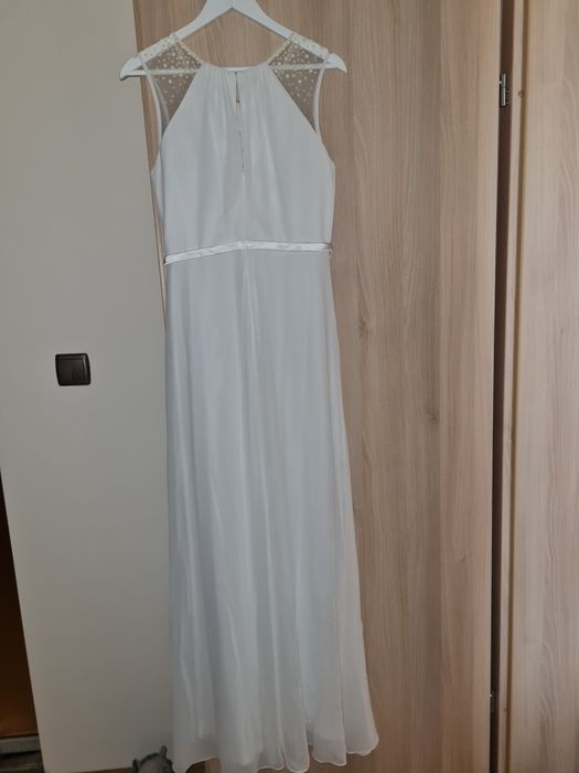 Официална рокля в бяло