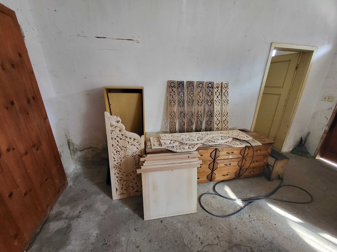 Продава се Промишлена сграда в с. Момчиловци, Област Смолян - 1470 кв.м за 140 €/кв.м - Снимка #22