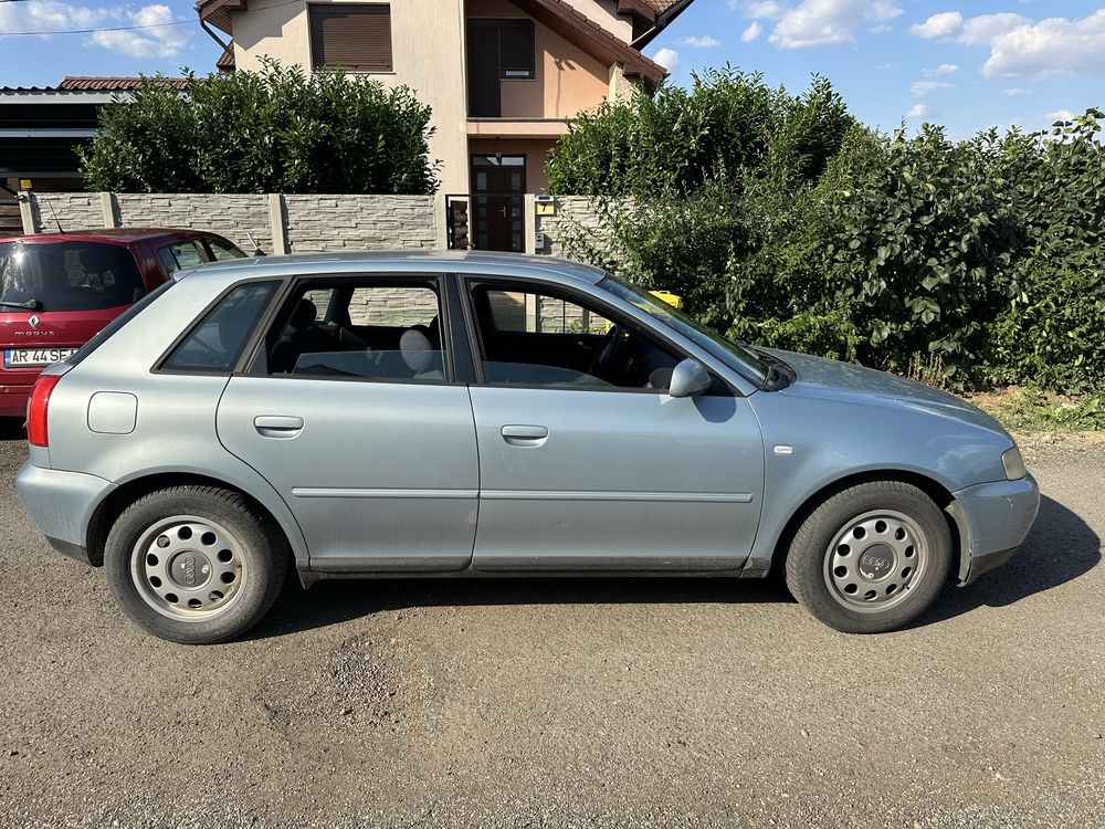 Vand Audi A3 , 1.6 benzina