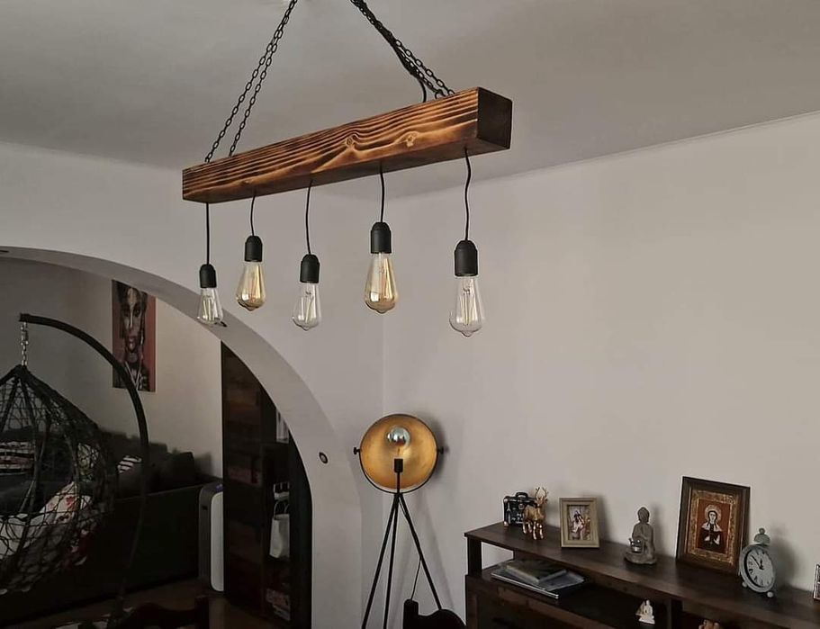 Lustră rustică, vintage, lemn