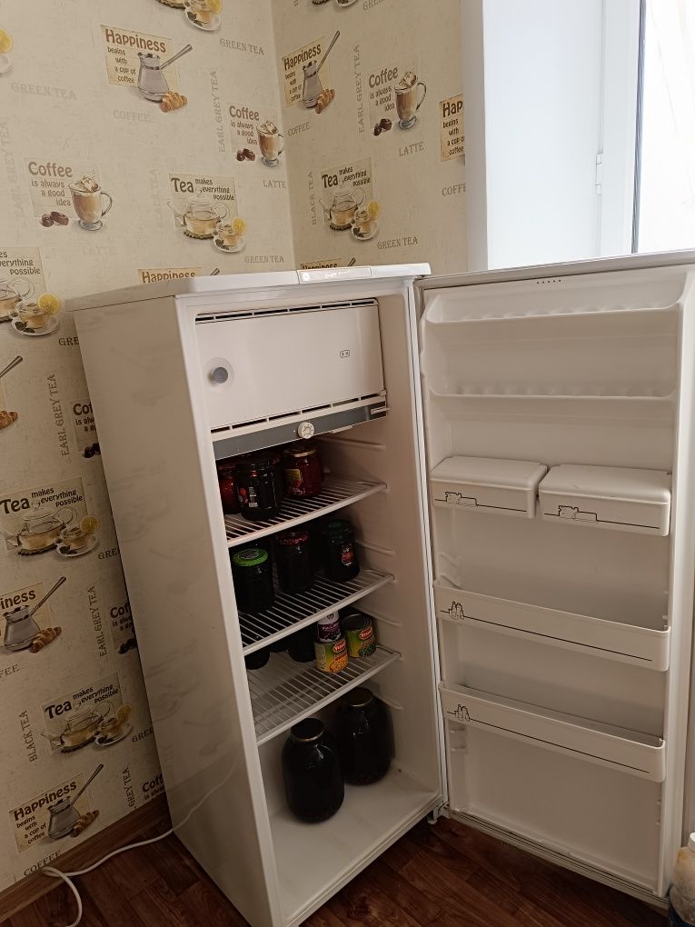 Холодильник Бирюса , однокамерный,б/у