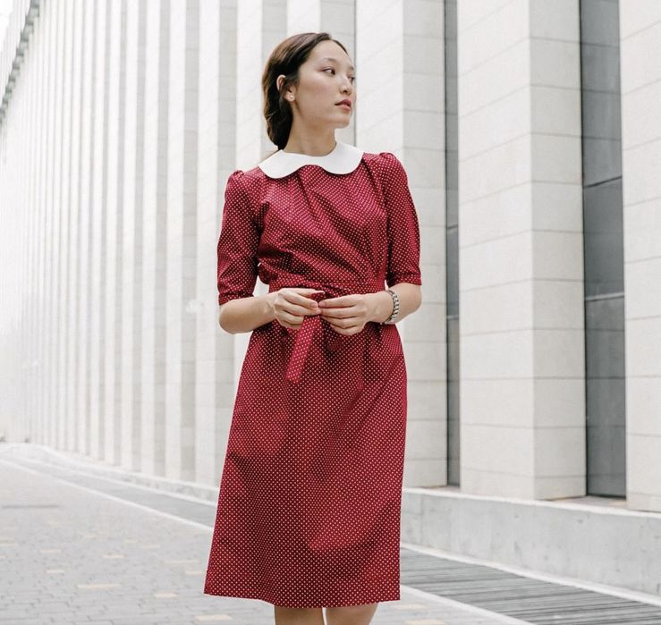 Платье в горошек бренда so cherry