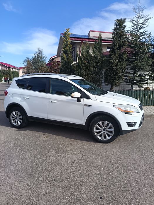 Ford  kuga  2011