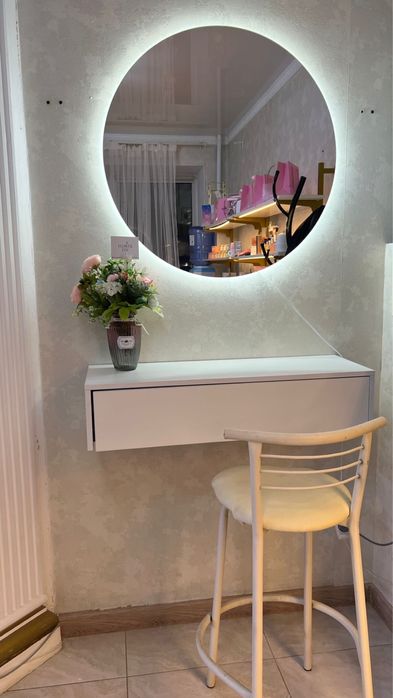 Полный комплект зеркало, подставка, барный столик