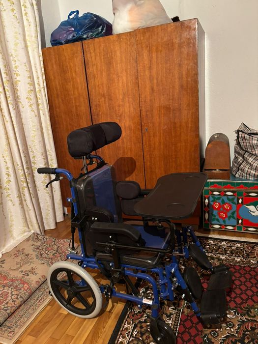 Коляска инвалидная
