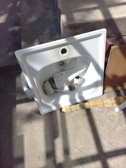 Раковина б/у для кухни