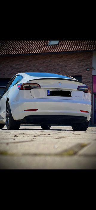 Vand Tesla 3 Performance TVA Deductibil !!! Interior ALB !