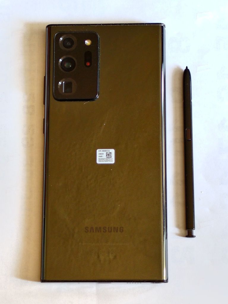 Продавам Samsung galaxy Note 20 Ultra u смарт часовник Samsung