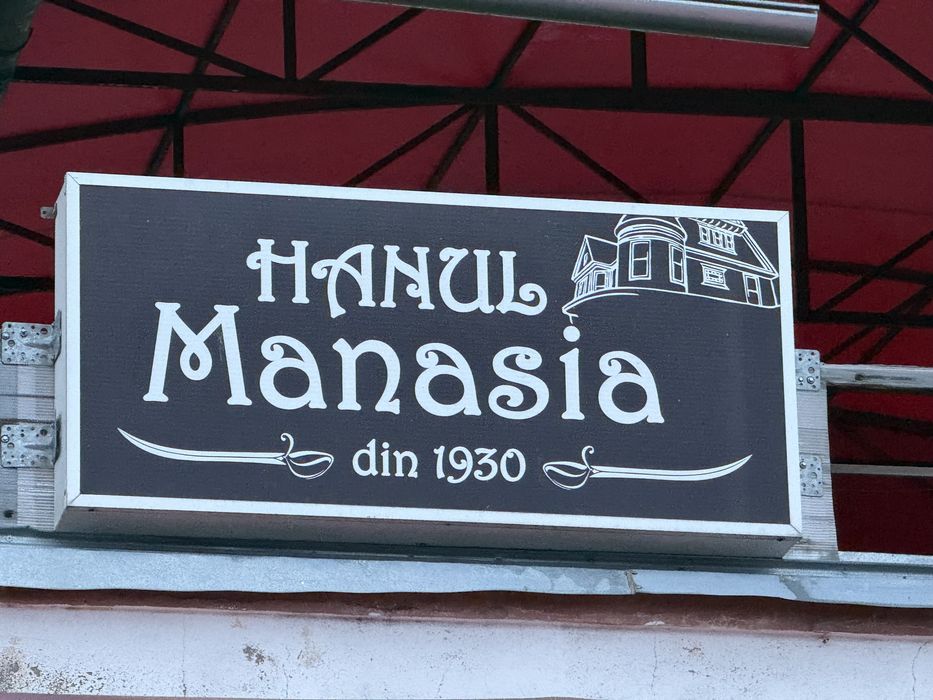 Hanul Manasia de vanzare