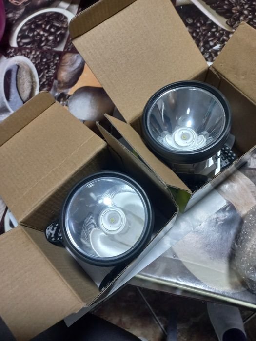 Lanterna de cap  disponibile