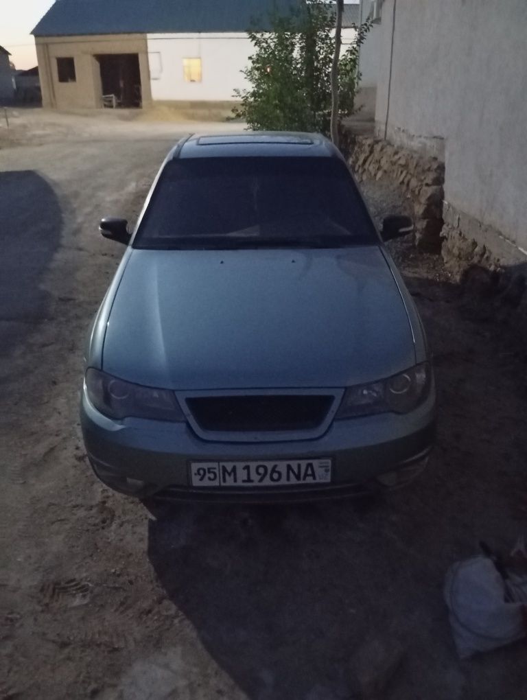 Nexia 2 satiladi
