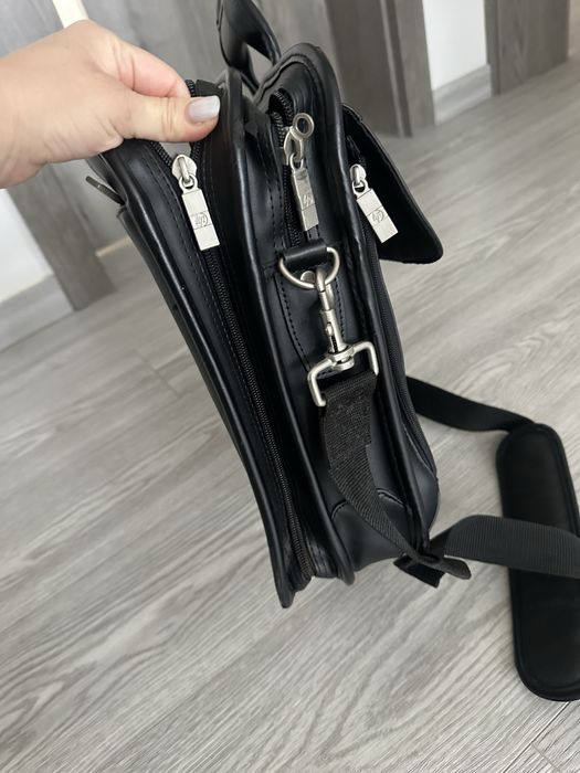 NOU!!! HP geanta piele pt laptop