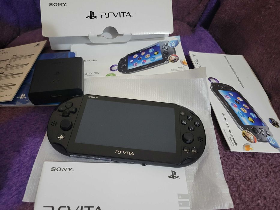 PS Vita Slim modat cu SD2VITA și card 512gb Samsung Evo CA NOU!