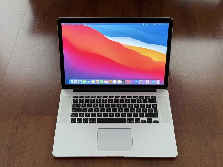 Отличен 15.4’ Retina/Macbook Pro 15 Mid 2015/Intel Core i7/16GB/256GB