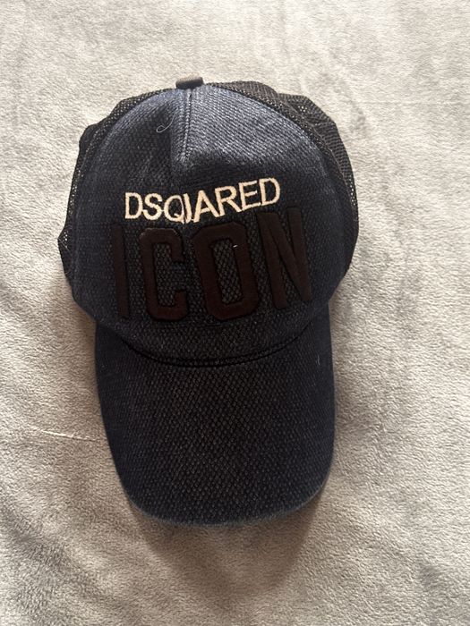 Дънки яке и шапка dsquared