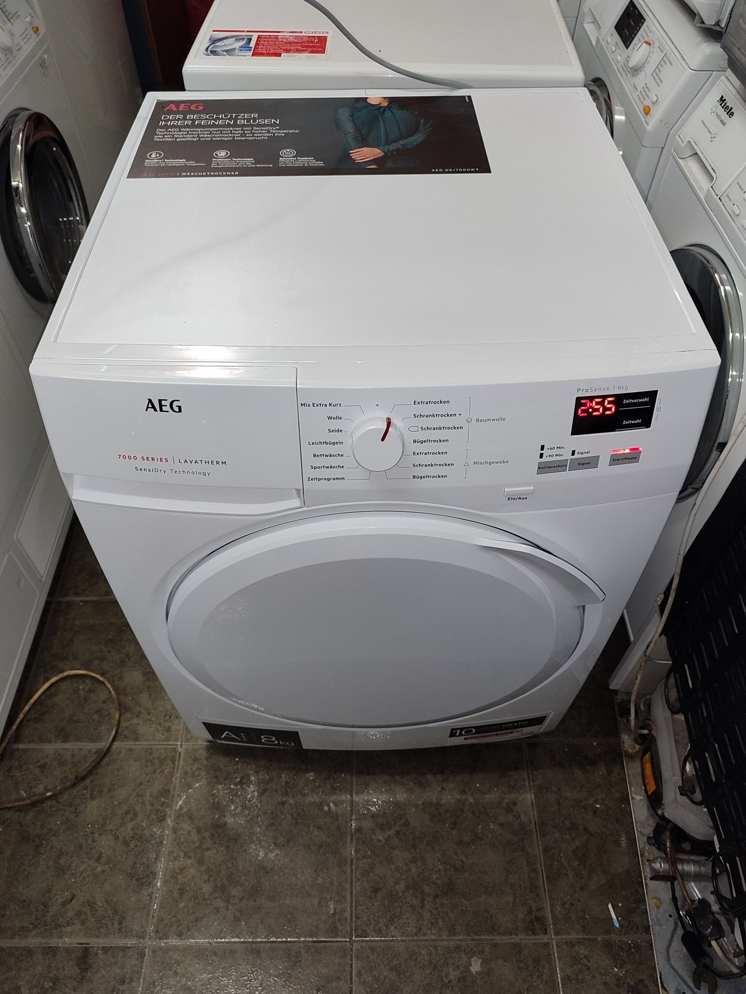 Термопомпена сушилня AEG Lavatherm T7DB40688 - 8кг.енергиен клас  A+++