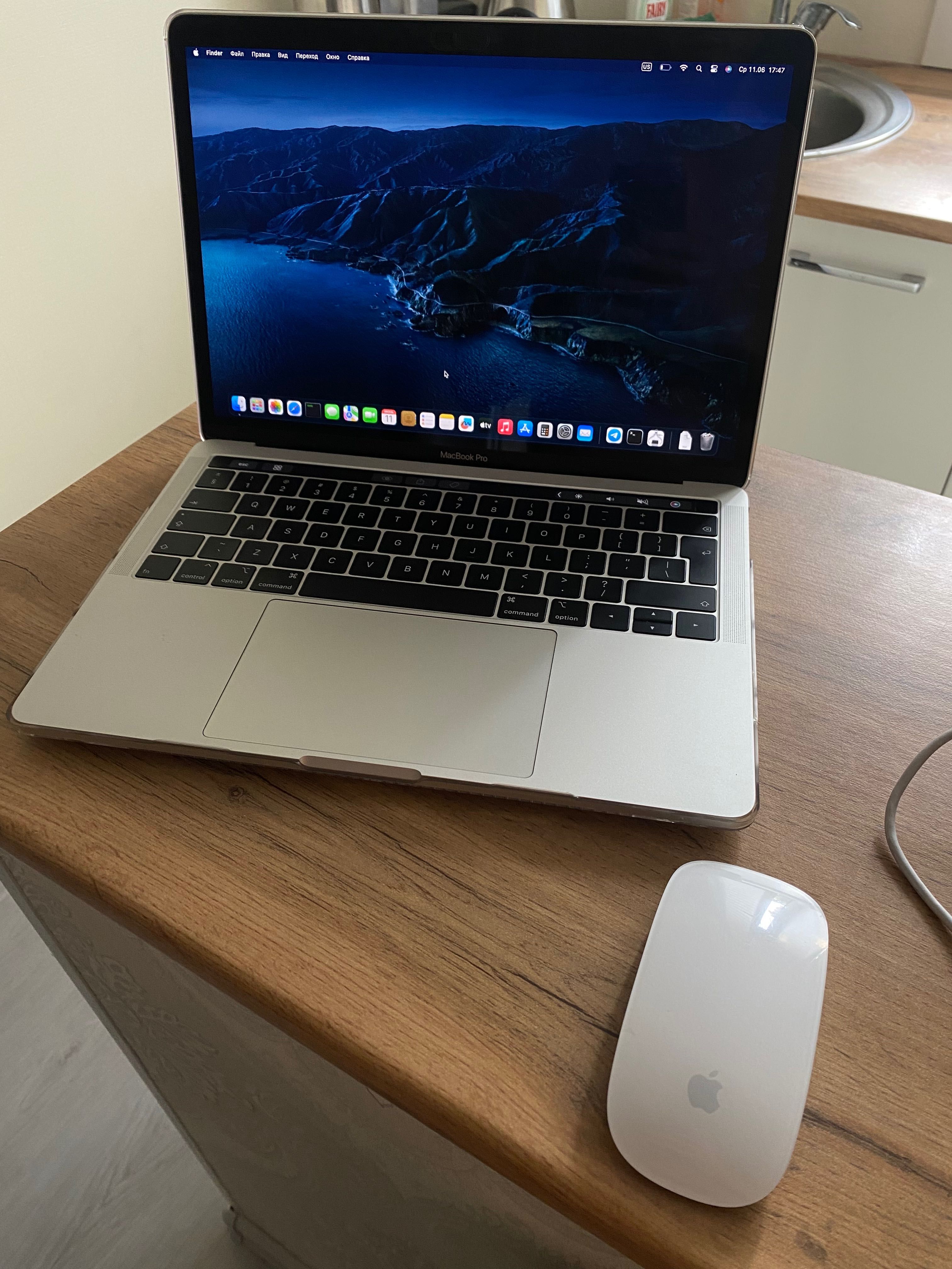 MacBook 2019 Touch Bar