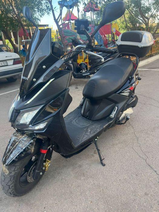 СРОЧНО!!! Продам скутер Samurai 150куб документы все есть
