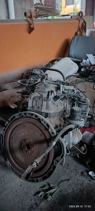 Двигатель на вилочный погрузчик 4Y TOYOTA