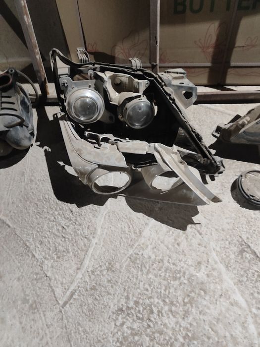 Фары от Lexus 570