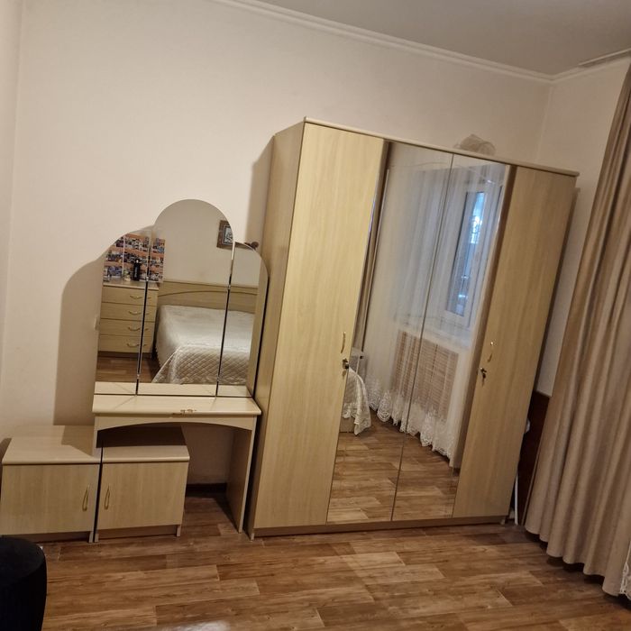 Продам спальный гарнитур