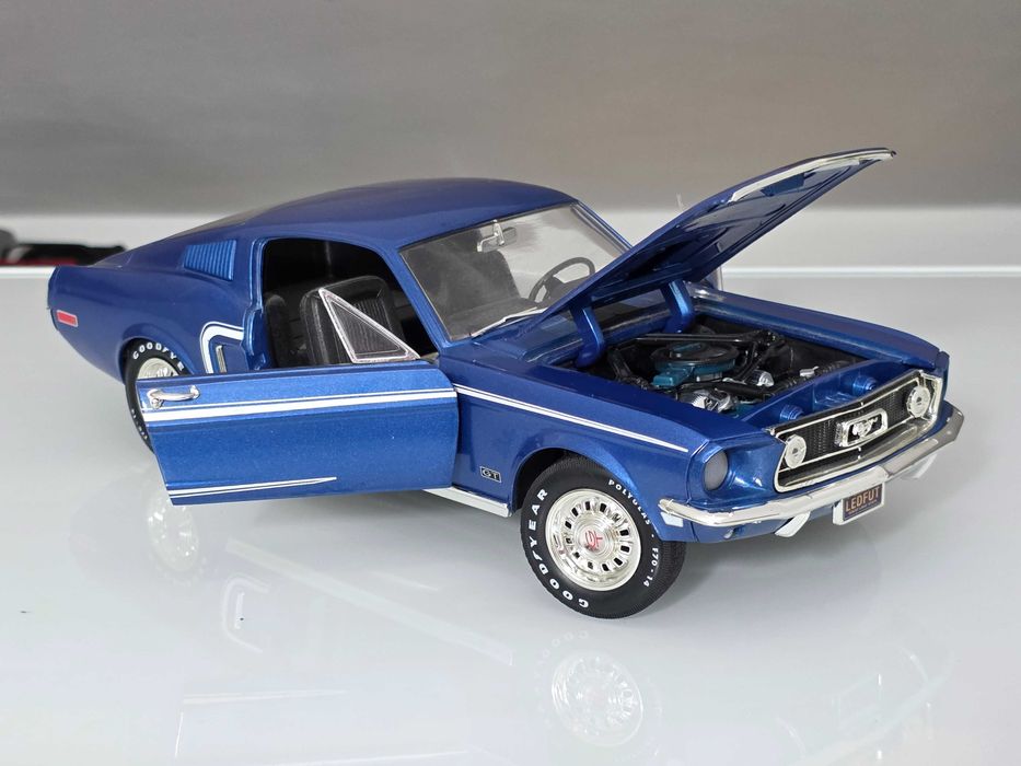 Macheta Auto 1/18 ERTL Ford Mustang GT